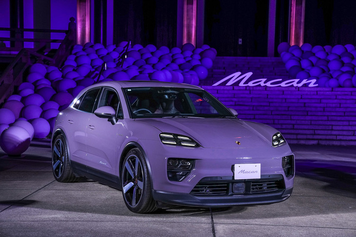 ポルシェ・マカン4（フロントビュー）