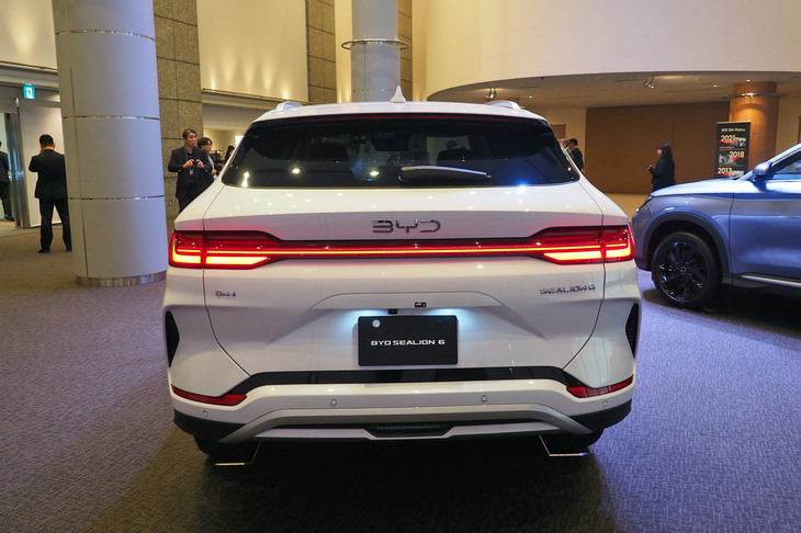 BYDシーライオン6（リアビュー）