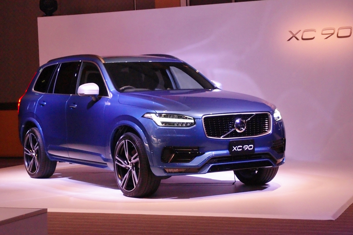 「XC90 T6 AWD R-DESIGN」