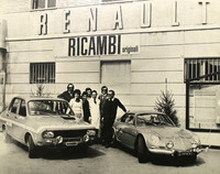 好きが高じて転職した当時のルノー販売店。