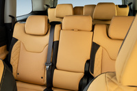 「コマンダー トラックエディション」のインテリア。