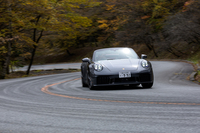 足まわりには「GTS」専用に車高を10mm低めたPASMスポーツシャシーを採用。リアアクスルステアリングとも相まってコーナリング性能も抜群だ。