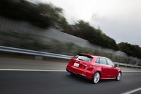 今回のテストでは約396kmを走行して、ハイオクガソリンを28リッター消費。満タン法での燃費は14.2km/リッターを記録した。