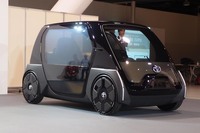 こちらは超小型EVのビジネス向けコンセプトモデル。プラットフォームは製品化が決まっている“超小型EV”と共用される。