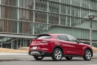 国内では2019年2月18日にデビューした、「アルファ・ロメオ・ステルヴィオ」のディーゼルモデル。同年4月6日に販売が開始される。