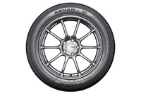 225/60R17～255/45R22までの全17サイズで販売がスタートする。価格はオープンプライス。