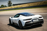 レーシングカーのベース車ともなっている「MC20」だが、そのイメージはどこか上品。名門マセラティならではの奥ゆかしさを感じる。