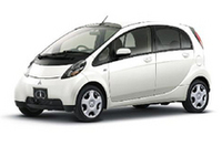 「iPod nano」を差し込むだけで……「三菱 i」に特別仕様車