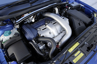 ボルボV70R（4WD/6AT）【試乗記】の画像