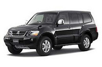 【写真上】三菱グランディス・スポーツギア・アクティブフィールドエディション【写真下】三菱パジェロ・アクティブフィールドエディションSE