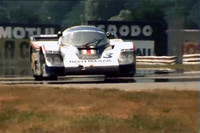 ロスマンズカラーが懐かしい「ポルシェ956」。