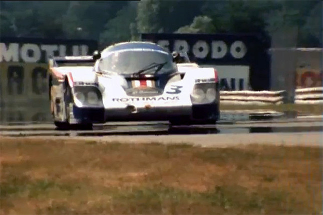 ロスマンズカラーが懐かしい「ポルシェ956」。