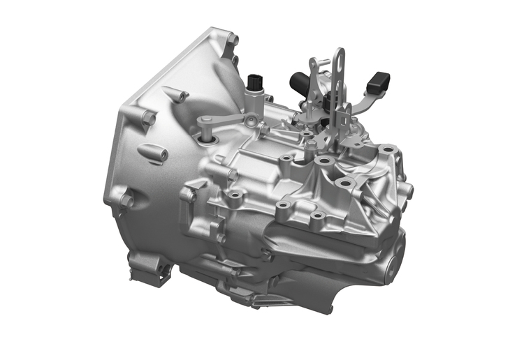 「RS」には専用制御のCVTに加え、6段MTも用意される。
