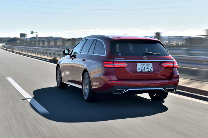 メルセデス・ベンツE220dステーションワゴン アバンギャルド スポーツ（本革仕様）