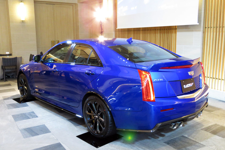 キャデラックATS-Vベクターブルースペシャル（エクステリア）