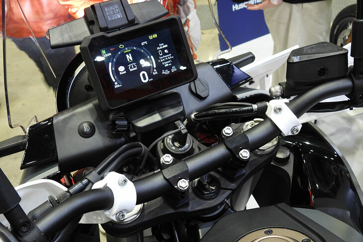 ハスクバーナ・ノーデン901エクスペディション