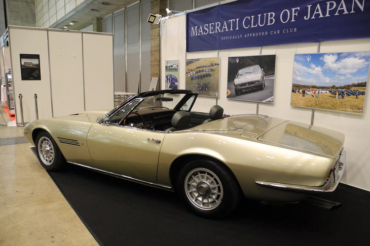 MASERATI CLUB OF JAPANのブース。