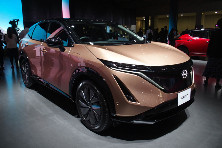 日産アリアB9 e-4ORCE