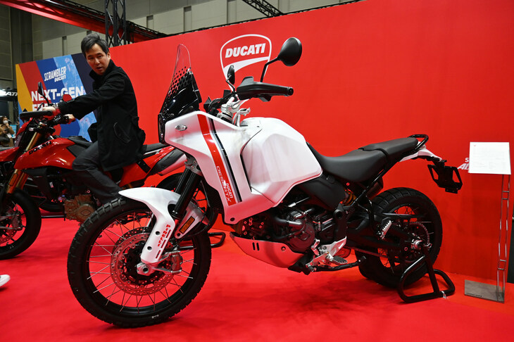 ドゥカティ・デザートX