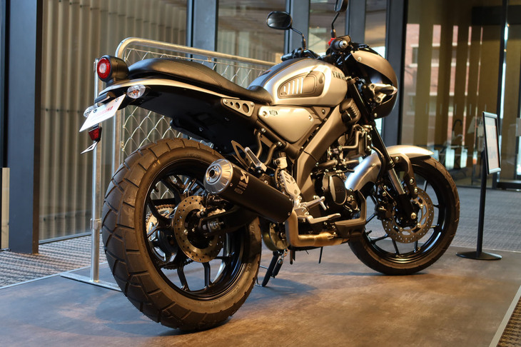 ヤマハXSR125 ABS（アクセサリー装着車）