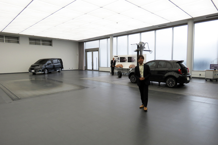 オーテックジャパンには工場だけでなく、デザインスタジオやエンジンの実験施設なども備わっている。