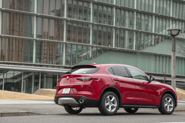 国内では2019年2月18日にデビューした、「アルファ・ロメオ・ステルヴィオ」のディーゼルモデル。同年4月6日に販売が開始される。