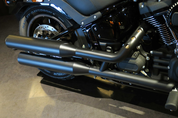 ハーレーダビッドソン・ローライダーS（マフラー）