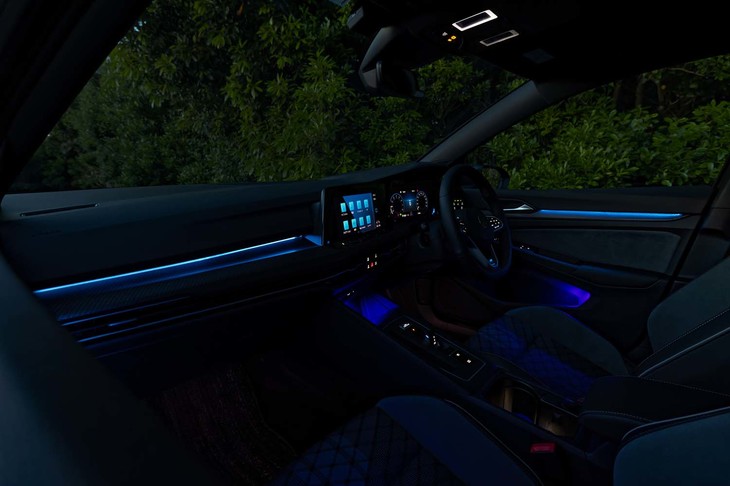 フォルクスワーゲン・ゴルフ（アンビエントライト）