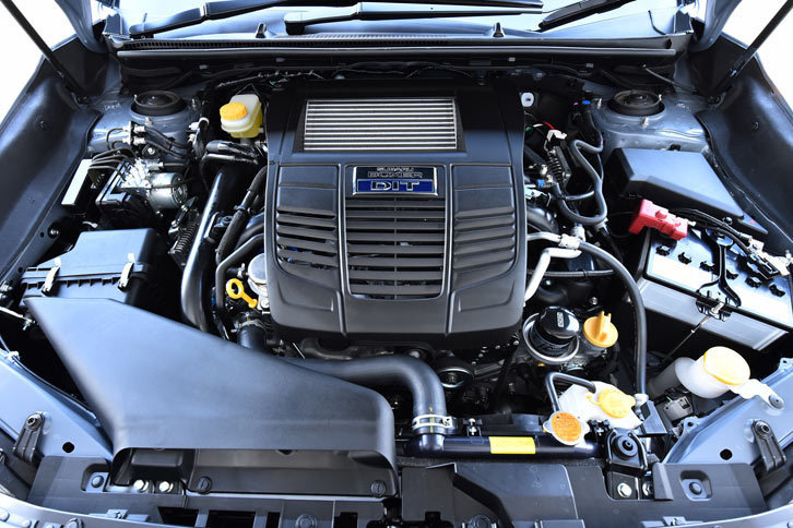 エンジンに関しては標準車からの変更はなく、1.6リッターターボでは170ps、2リッターターボでは300psの最高出力を発生する。