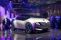 IAAモビリティー2021の会場から（BMW）