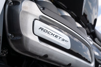 インディアン・スカウト ローグ（6MT）／トライアンフ・ロケット3 GT（6MT）／BMW R1250RS（6MT）【試乗記】の画像