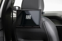 「リアマルチメディアシステム」のイメージ。