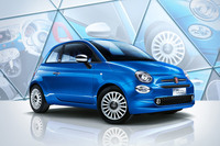 イタリアブルーが鮮やかな「フィアット500」の限定車発売