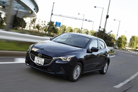 マツダ・デミオ13S
    