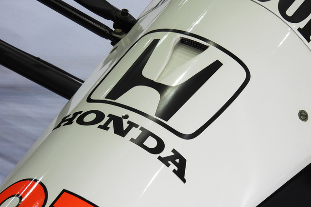 オートモビル カウンシル2024」の会場から（主催者展示 セナ没後30年