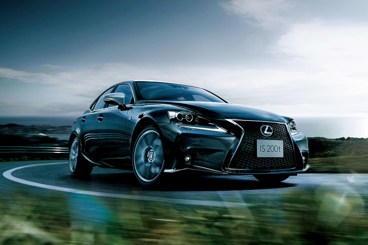 「レクサスIS200t“Fスポーツ Mode Plus」
