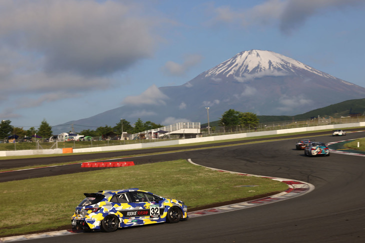小林可夢偉選手いわく「水素エンジン車はガソリン車と同じサウンドを発する」とのこと。