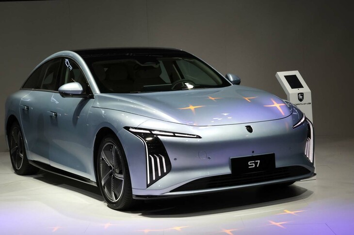 すでに欧州に進出している東風汽車系の「フォーシン」は、2024年4月に中国で発表した全長4935mmの高級EV「S7」を欧州で初公開した。