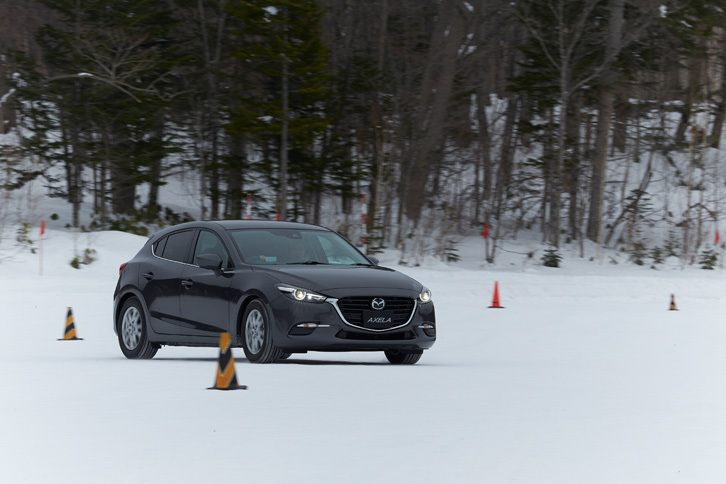 マツダ・アクセラスポーツ15Sプロアクティブ