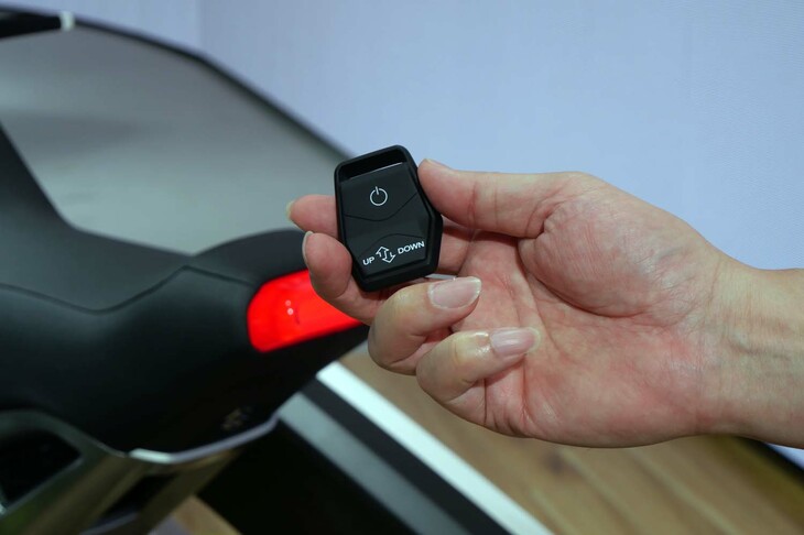 スズキ・モクバ