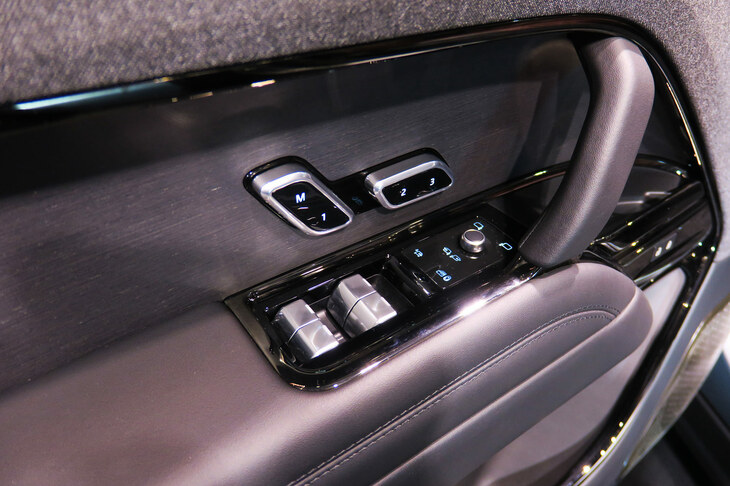 ランドローバー・レンジローバー スポーツ（フロントドアコンソール）