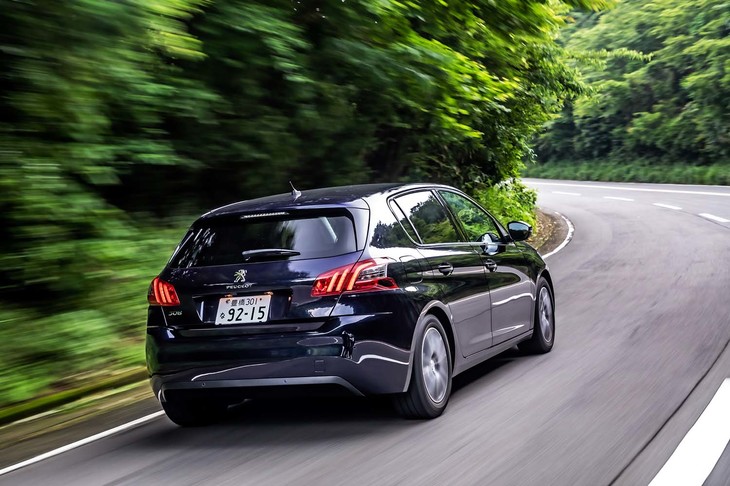 「308アリュール」の燃費値は、JC08モードで17.0km/リッター、WLTCモードで15.6km/リッターと発表されている。