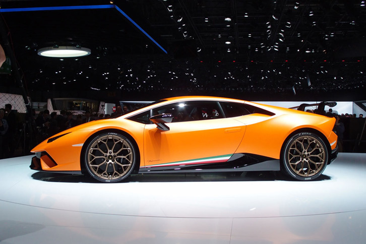 ランボルギーニ・ウラカン ペルフォルマンテ