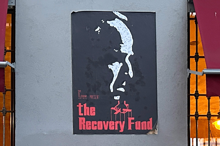 あるイタリア都市で。映画「ゴッドファーザー」の主演マーロン・ブランドを模したと思われるポスター。