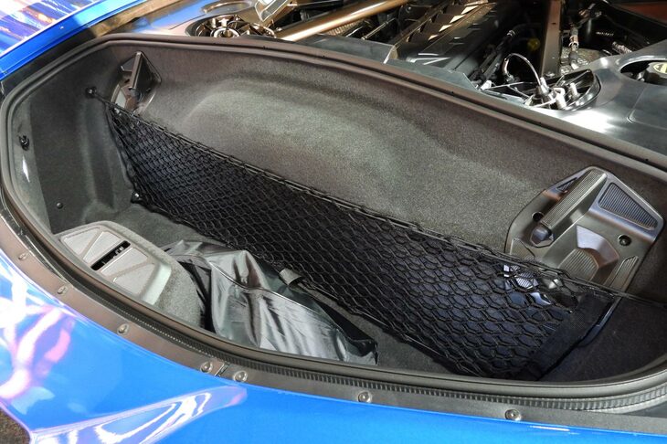 シボレー・コルベットE-Ray（リアトランク）