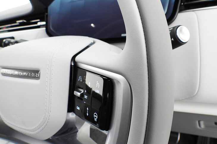 レンジローバーSVビスポーク1858エディション（ステアリングホイール）