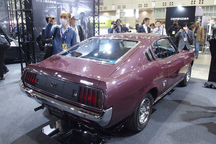 「セリカ リフトバック1600GT」のリアビュー。リアコンビランプは、型取りされつくられた新品が使用されている。