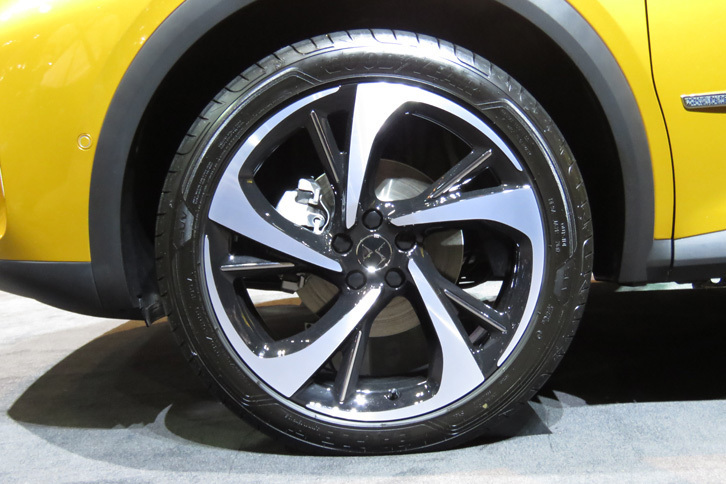 DS 7クロスバック