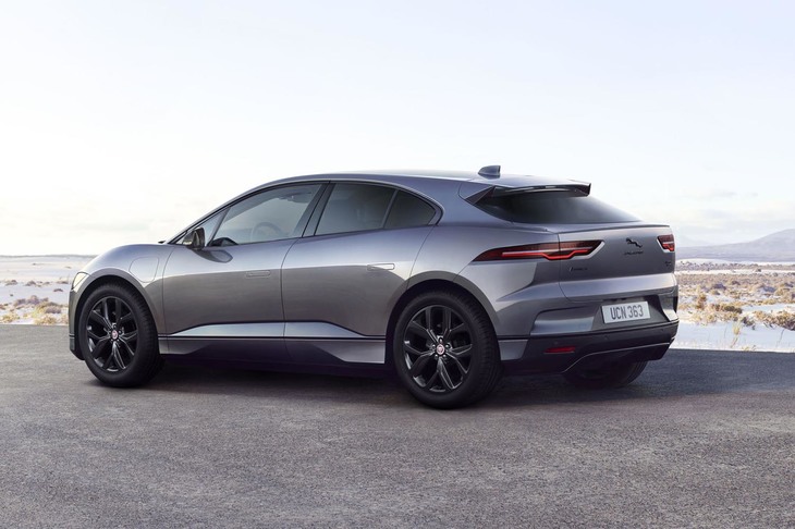 Iペース ブラックエディション