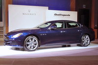 「クアトロポルテ グランルッソ」